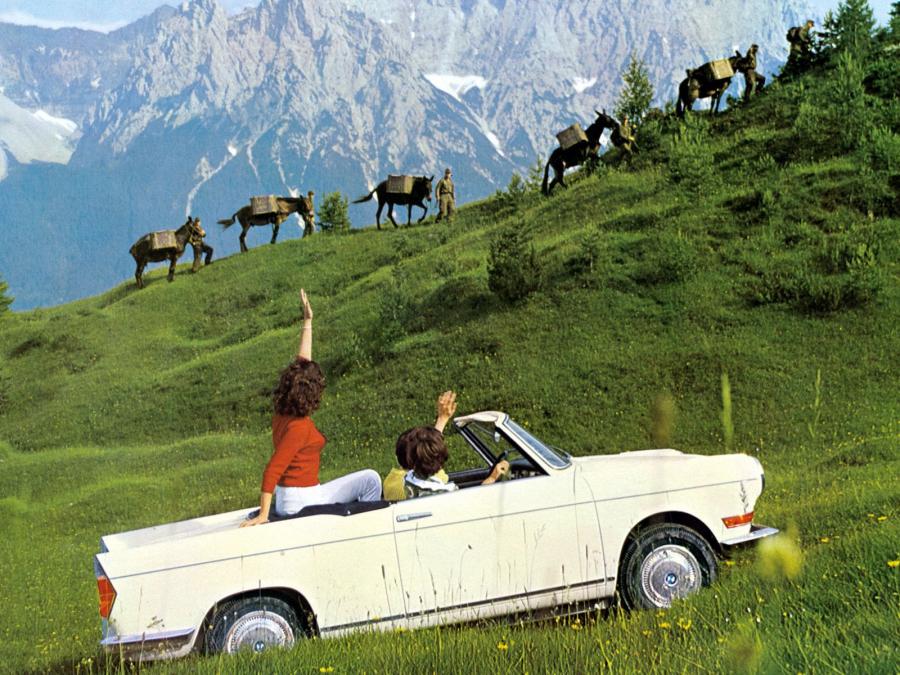  BMW 700 Convertible 1961 года  (фото 2 из 3)